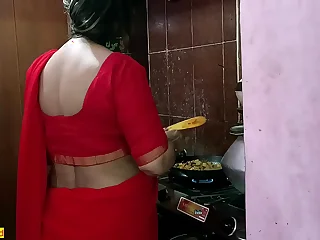 Indian Hot Stepmom Copulation hither stepson! Homemade viral Copulation